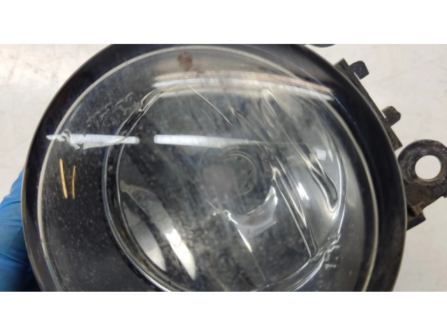 Передняя противотуманная фара