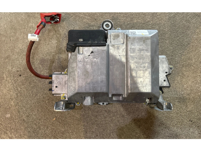 Блок управления 1835120188X0, P111818272H Tesla Model 3