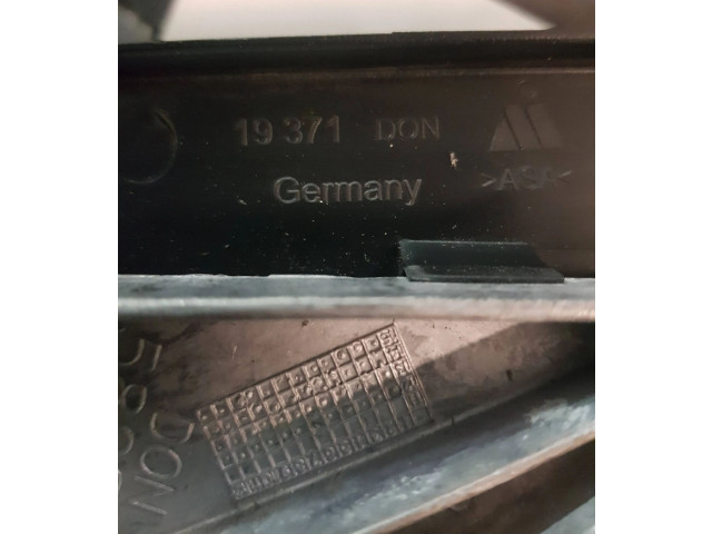 Зеркало электрическое Skoda Octavia Mk3 (5E) 2013 - 2019 года