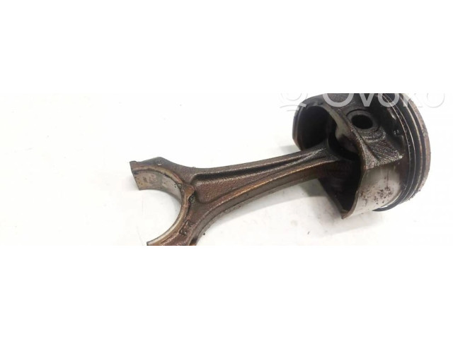 Píst AD21 Chevrolet Captiva pro benzínový motor 2.4