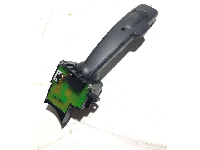 Ручка стеклоочистителей 17D770   Volvo V50