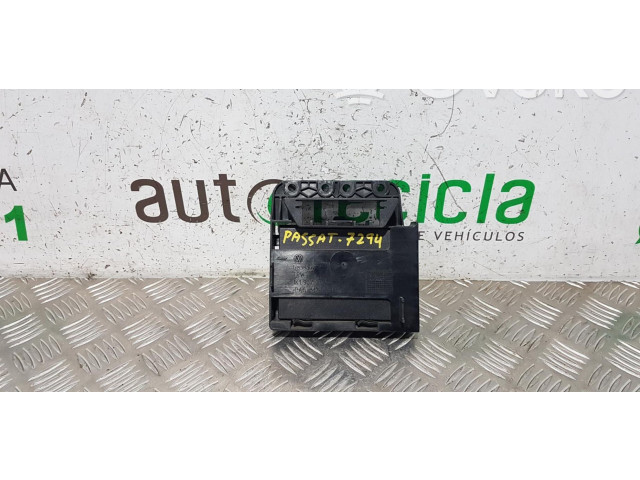 Блок управления двигателя 3C0959433   Volkswagen PASSAT