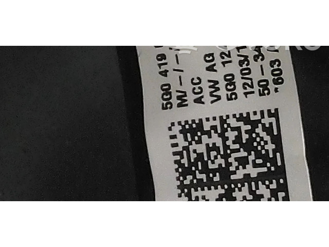 Руль Volkswagen Golf VII  2013 - 2019 года 5G0419091GB, 5G0419091GBE74      