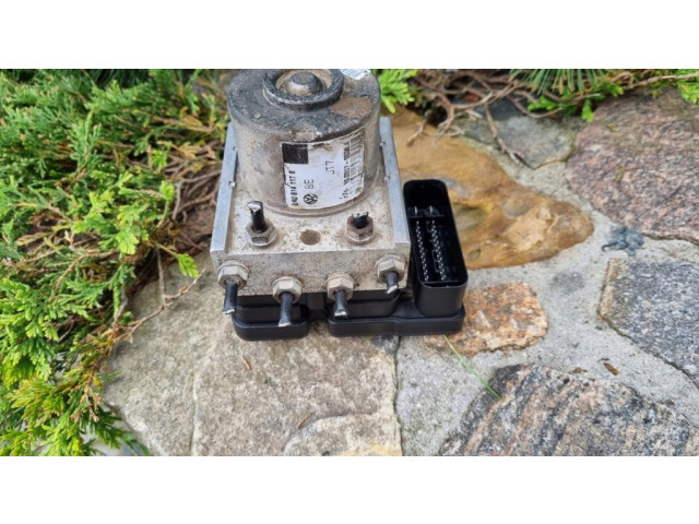 Jednotka ABS 2K0907379B   Volkswagen Caddy 2010