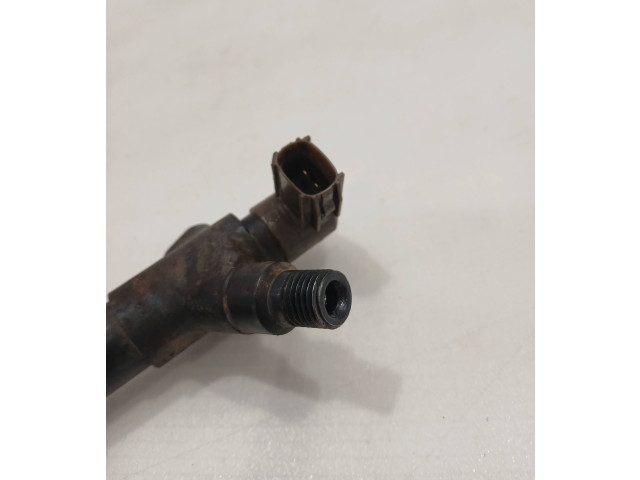 Vstřikovač 236700R100, 10M09223 Toyota Avensis T270