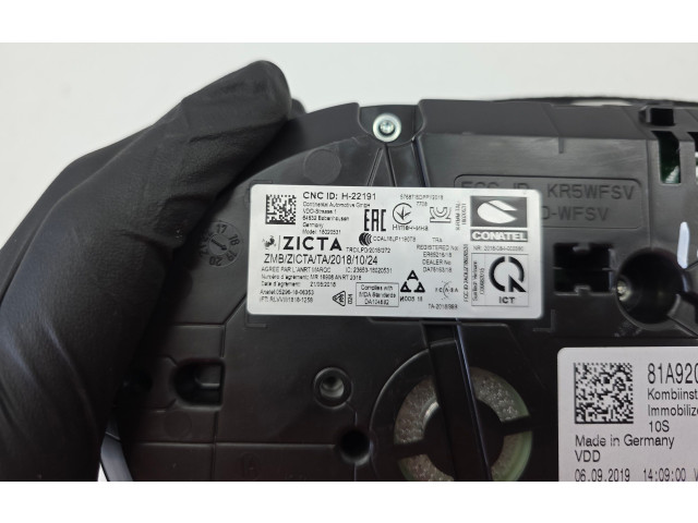 Панель приборов 81A920940C, 8V0190B Audi Q2 -