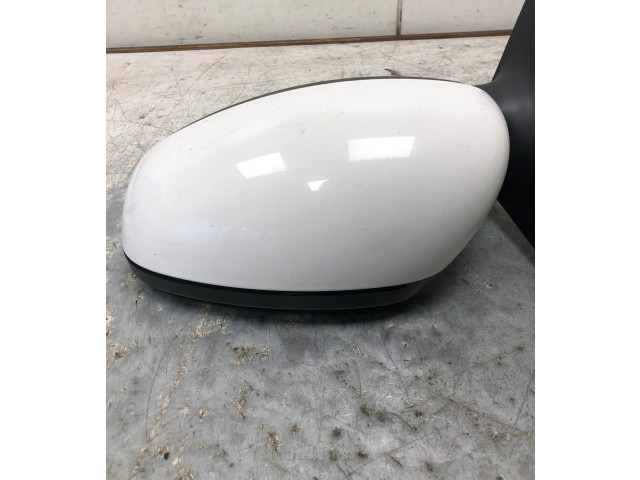 Зеркало электрическое Skoda Fabia Mk2 (5J) 2007 - 2014 года