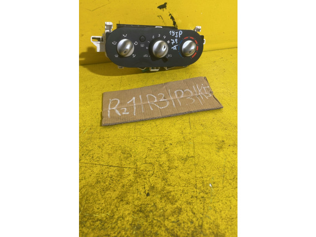 Блок управления климат-контролем RZ1R3P3K5   Renault Twingo II