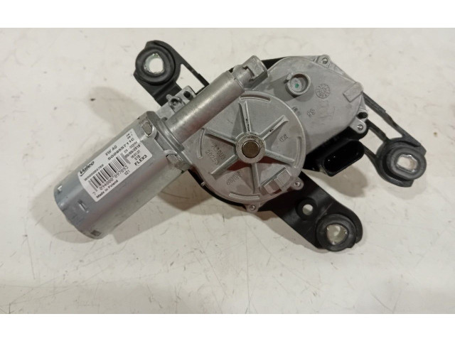 Моторчик заднего дворника 5G0955711C    Volkswagen Golf VII