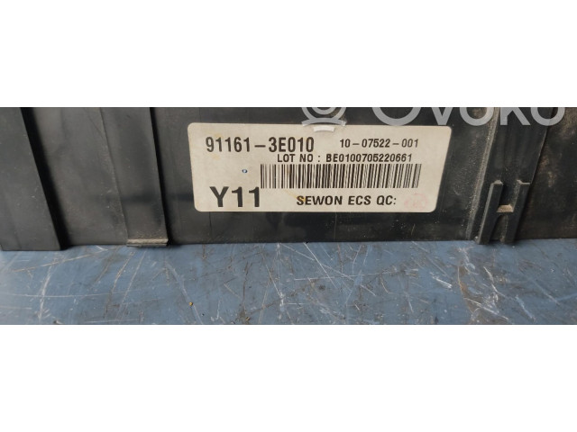 Блок предохранителей 911613E010 KIA Sorento