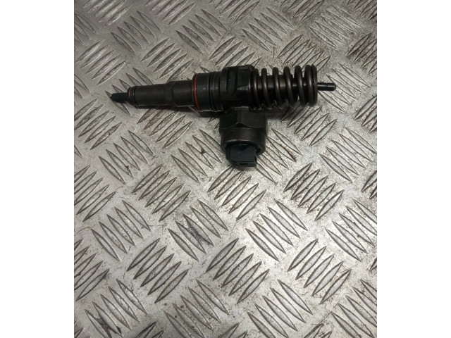 Форсунка 038130073J Skoda Fabia Mk1 (6Y)