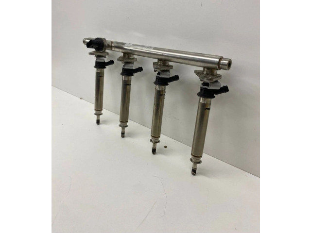 Vstřikovač A2700701400   Mercedes-Benz C AMG W205     