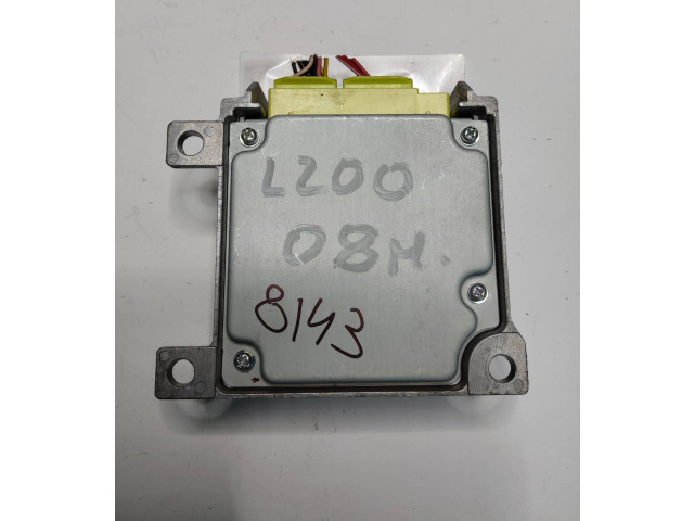 Блок подушек безопасности MR587974, W2T64371   Mitsubishi L200