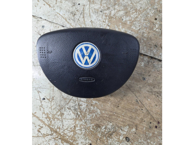 Подушка безопасности водителя E98T2090305137   Volkswagen New Beetle