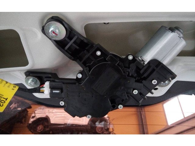 Двигатель стеклоочистителя заднего стекла       KIA Carens III  2013 - 2019 года   