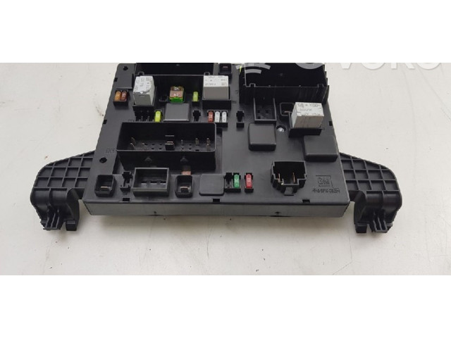 Pojistková skříňka 365927271, 1247538 Opel Zafira C 2015