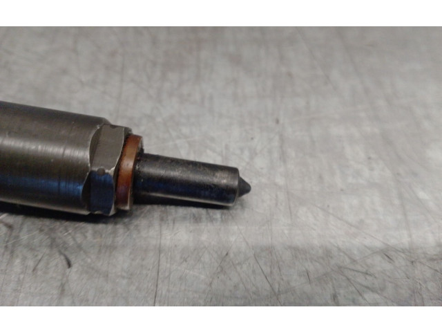 Форсунка 059130201E    Audi A6 S6 C5 4B  AFB 