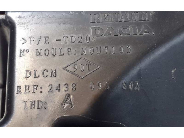 Блок предохранителей 243809584B Dacia Dokker