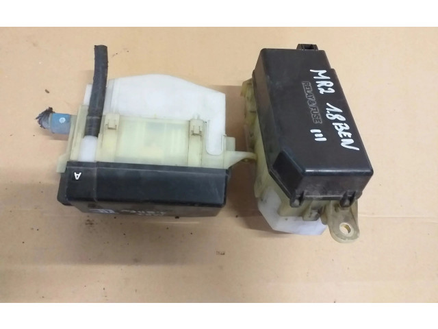 Pojistková skříňka Toyota MR2 (W30) III 2002