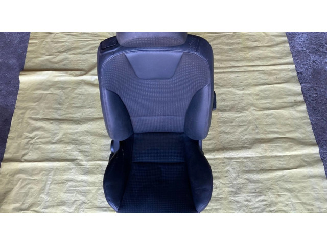 Переднее сиденье пассажира