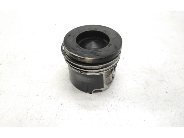 Píst 84L110 BMW 5 GT F07 N57D30A