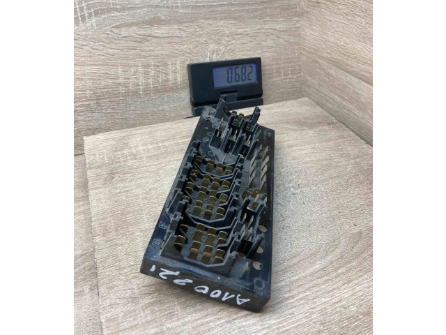   Pojistková skříňka 443941822A   Audi 80 90 S2 B4 1991