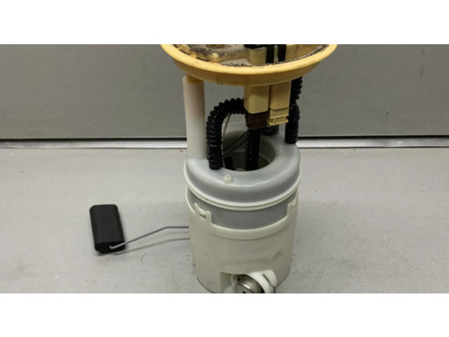 Насос топлива (в топливном баке)