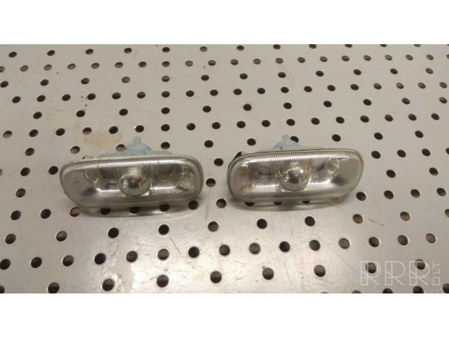 Поворотный фонарь крыла