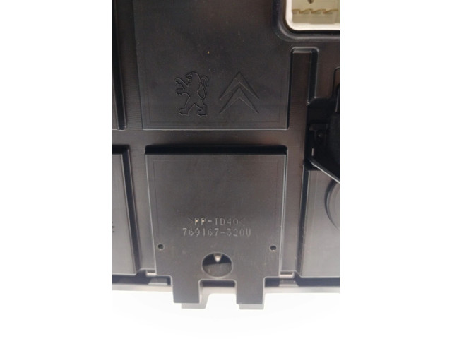 Панель приборов 769167-320U   Peugeot 108       