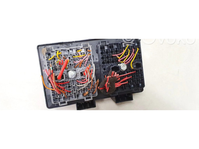 Блок предохранителей  96821082, 9682108282   Chevrolet Captiva    