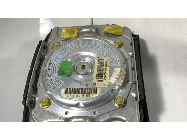 Подушка безопасности водителя 4D0951525   Audi A6 S6 C4 4A