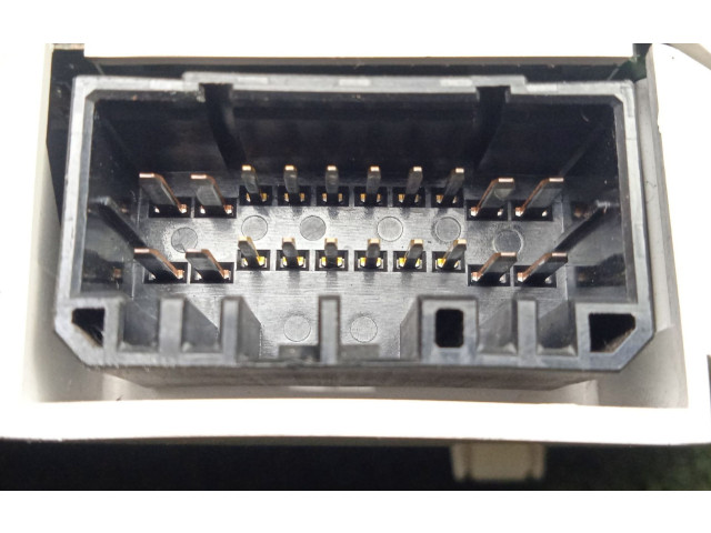 Přístrojová deska  Suzuki Grand Vitara I 2003 3411050JA1  