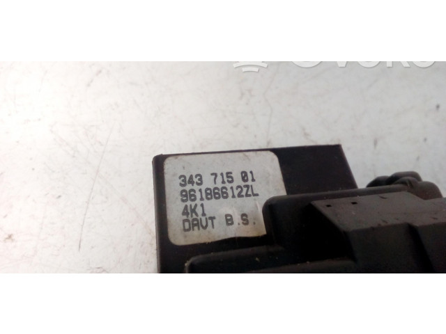 Ручка стеклоочистителей