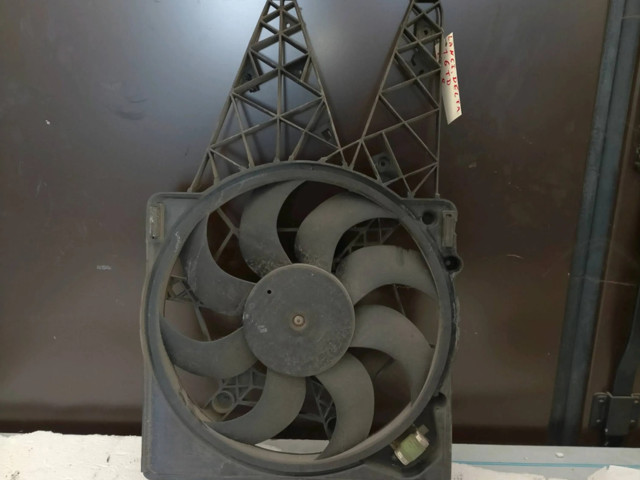 Вентилятор радиатора     51805133    Fiat Bravo 