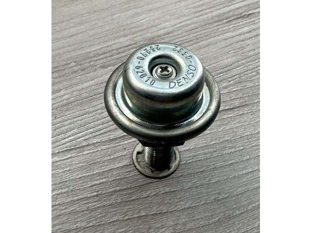 Интеркулер 2327062010 Lexus RX 300