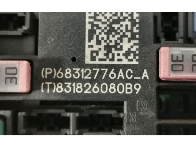 Pojistková skříňka 68312776AC, 831826080B9 Dodge RAM 2019