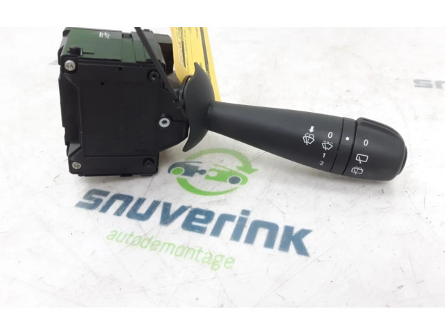 Переключатель дворников 8201168008, 681726046R Dacia Sandero