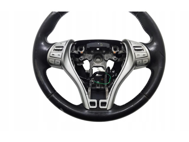 Volant Nissan Pulsar 2016