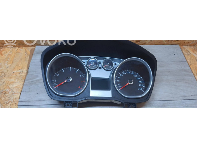 Přístrojová deska Ford Focus 2005 8V4T10849EK