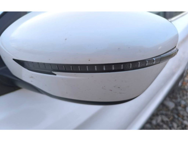 Zpětné zrcátko Nissan Qashqai 2018