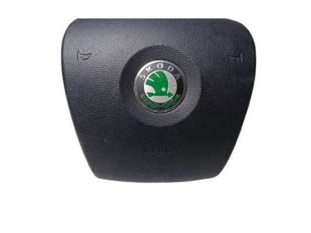 Подушка безопасности водителя 61774050B, 6Y0880201F Skoda Fabia Mk1 (6Y)