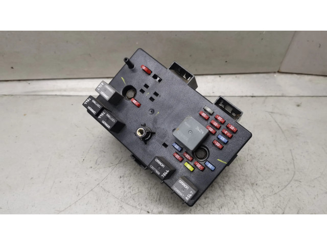 Pojistková skříňka 22682563 Chevrolet Equinox 2005