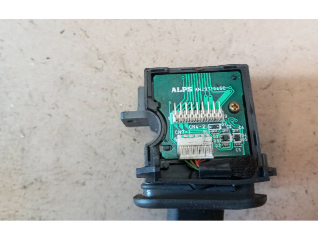 Ручка стеклоочистителей ANJ971045C   Volvo V70