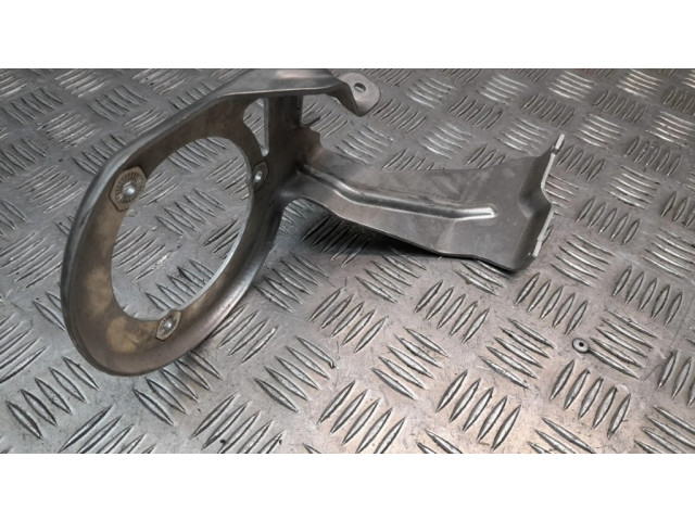 Другая деталь отсека двигателя