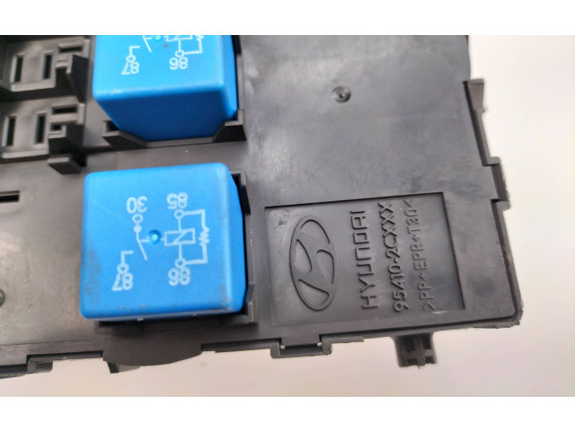 Блок предохранителей 954102CXXX   Hyundai Coupe    