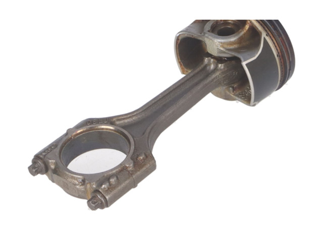 Шатун 06H198401D Volkswagen PASSAT B8