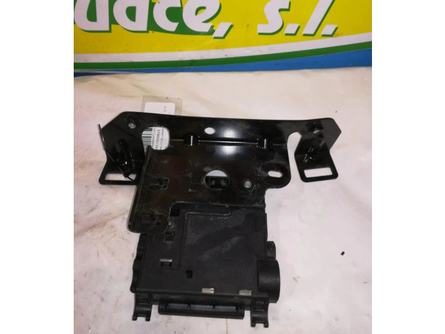 Блок предохранителей 8K0937517, 8K0937517   Audi Q5 SQ5    