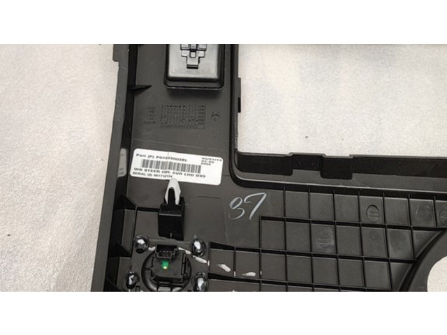 Другая деталь салона