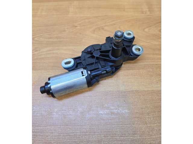 Моторчик заднего дворника 31290787, W000023200    Volvo V70