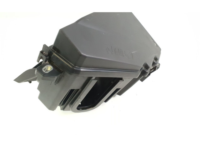 Блок предохранителей 31473770, 31398000 Volvo S60